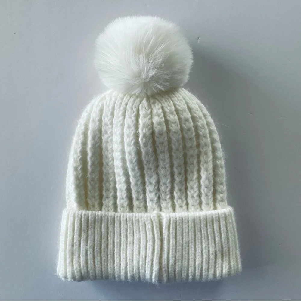Vince Camuto Cozy Off White Knit Pom Women’s Beanie